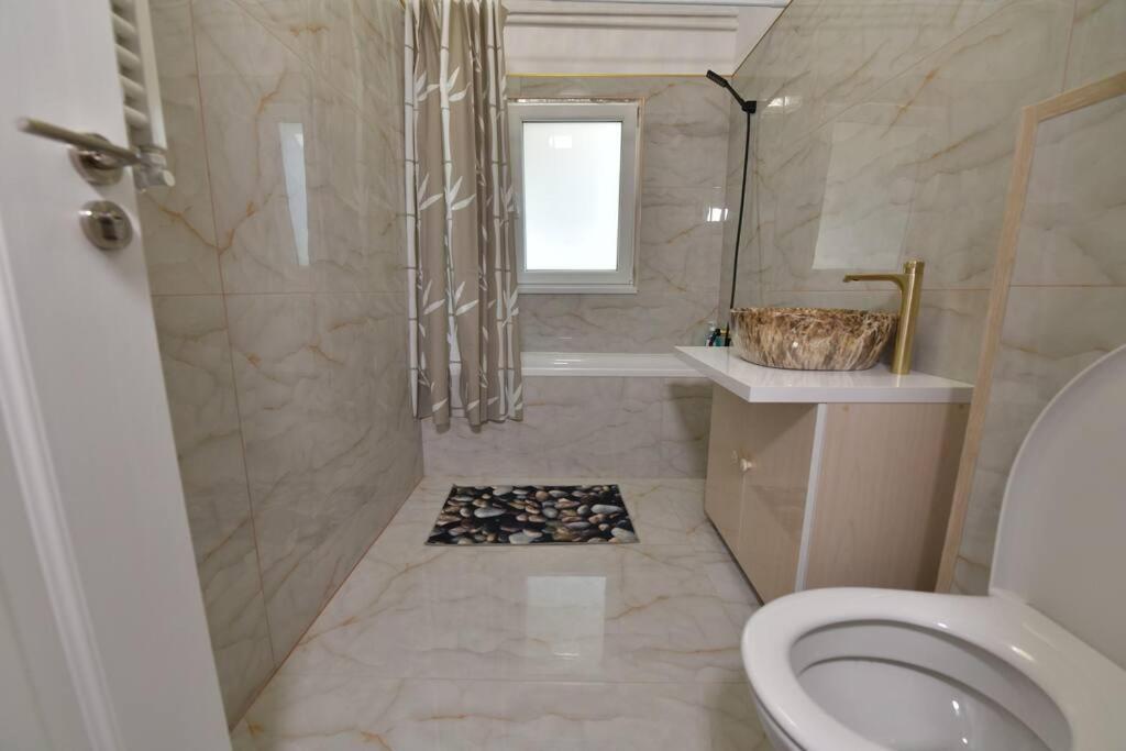 Luxury Studio / Ghencea Leilighet Bucureşti Eksteriør bilde